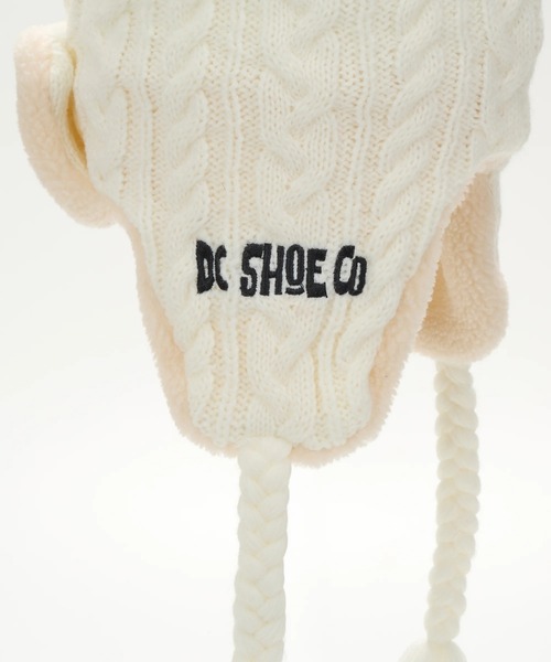 DC SHOES(ディーシーシューズ)の「25 KNIT FLIGHT BEANI /DCロゴワンポイントポンポン付きフライトビーニー・ニット帽(ニットキャップ/ビーニー・メンズ・ホワイト×ブラック/ホワイト×カーキブラウン/ブラック×ブラック/ブラック系その他・FREE)」の6枚目の写真