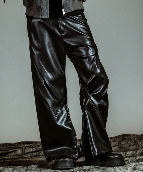 セール】【NO ID.】Synthetic Leather Zip Flare Pants
