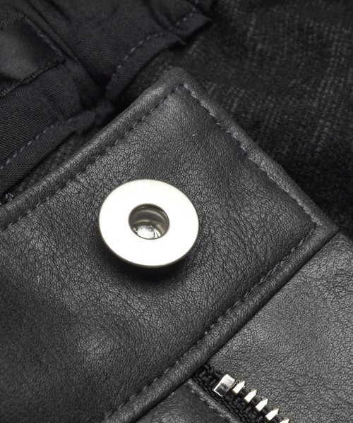 NO ID.（ノーアイディ）の「【NO ID.】Synthetic Leather Zip Flare Pants / シンセティック レザー ジップ フレア パンツ（スラックス・メンズ・グレー/ブラック・2/1）」の22枚目の写真