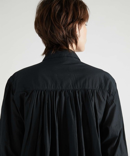 crinkle crinkle crinkle（クリンクルクリンクルクリンクル）の「【crinkle crinkle crinkle】front scallop ribbon blouse/フロントスカラップリボンブラウス（シャツ/ブラウス・レディース・ブラック/ホワイト・FREE）」の4枚目の写真