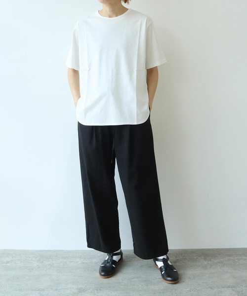 yuni（ユニ　）の「△80/- スムース水起毛 半袖プルオーバー（Tシャツ/カットソー・レディース・ブラウン/グリーン/ホワイト/ブラック・FREE）」の9枚目の写真