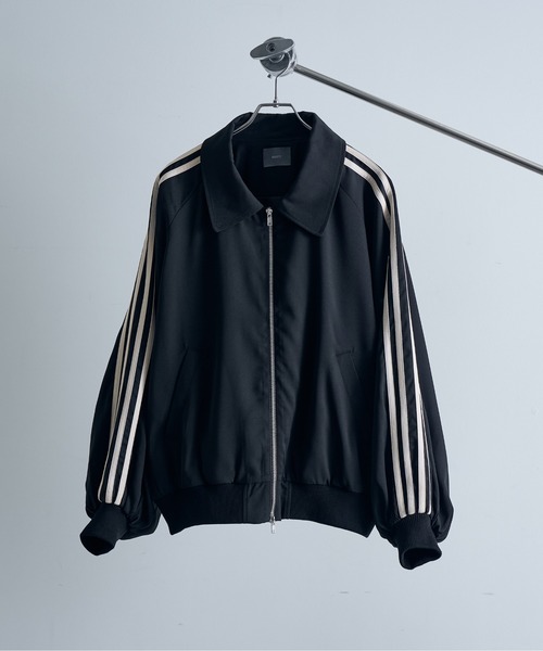 ELLUV（エルブ）の「【ELLUV/エルヴ】ヘビードレープツイル フェイクスウェード4ラインモードトラックジャケット（ジャージ・メンズ・ブラック/チャコールグレー/ライトグレー・S/M/L）」の4枚目の写真