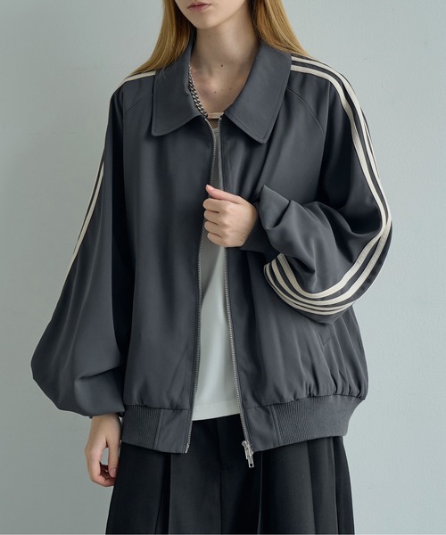 ELLUV（エルブ）の「【ELLUV/エルヴ】ヘビードレープツイル フェイクスウェード4ラインモードトラックジャケット（ジャージ・メンズ・ブラック/チャコールグレー/ライトグレー・S/M/L）」の22枚目の写真