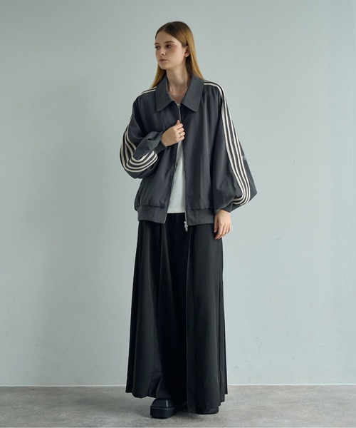 ELLUV（エルブ）の「【ELLUV/エルヴ】ヘビードレープツイル フェイクスウェード4ラインモードトラックジャケット（ジャージ・メンズ・ブラック/チャコールグレー/ライトグレー・S/M/L）」の17枚目の写真