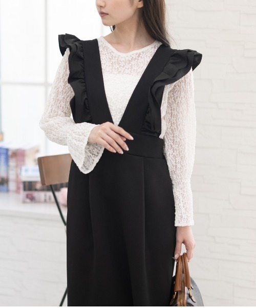 Neige(ネージュ)の「ストレッチお花レーストップス(Tシャツ/カットソー・レディース・アイボリー/ブラック・ONE SIZE)」の14枚目の写真