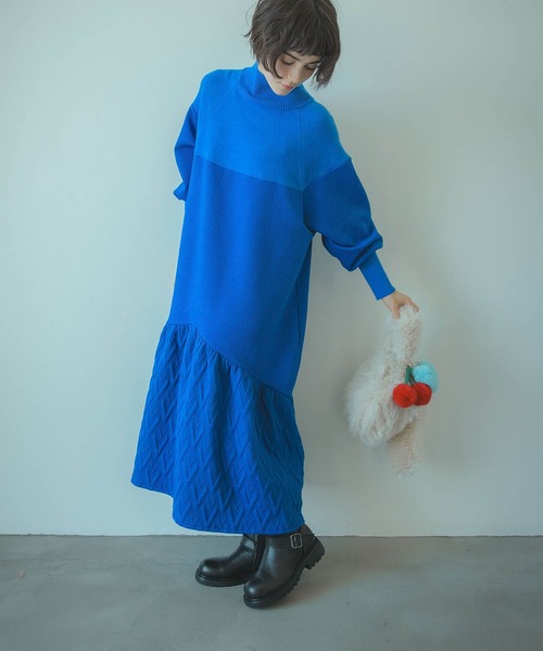 Three Four Time(スリーフォータイム)の「膨れジャガード柄MIXニットワンピース(ワンピース・レディース・ブルー/ブラック・FREE)」の9枚目の写真