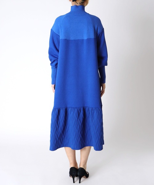 Three Four Time(スリーフォータイム)の「膨れジャガード柄MIXニットワンピース(ワンピース・レディース・ブルー/ブラック・FREE)」の17枚目の写真