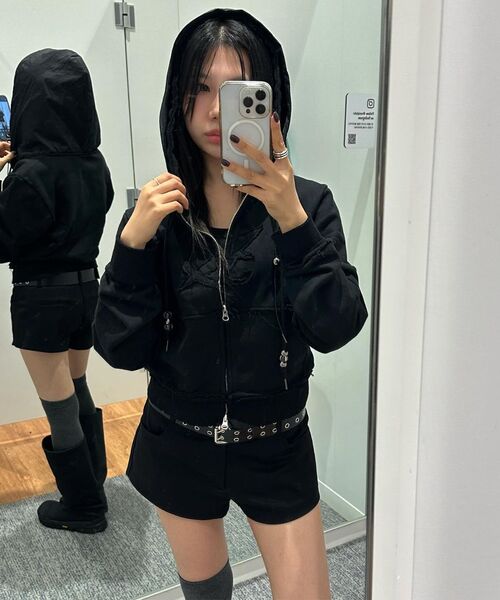 FLAREUP(フレアアップ)の「Layered Zip Hoodie (FL-150_Black)(パーカー・レディース・ブラック・1/2)」の14枚目の写真