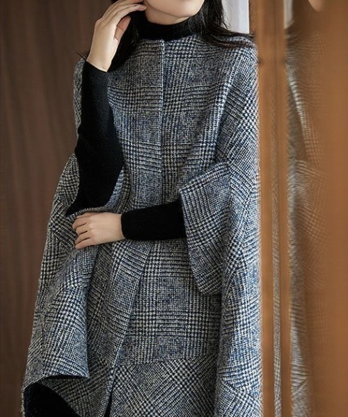 deux amour（ドゥーザムール）の「グレンチェックケープ風ガウンコート（その他アウター・レディース・グレー・FREE）」の3枚目の写真