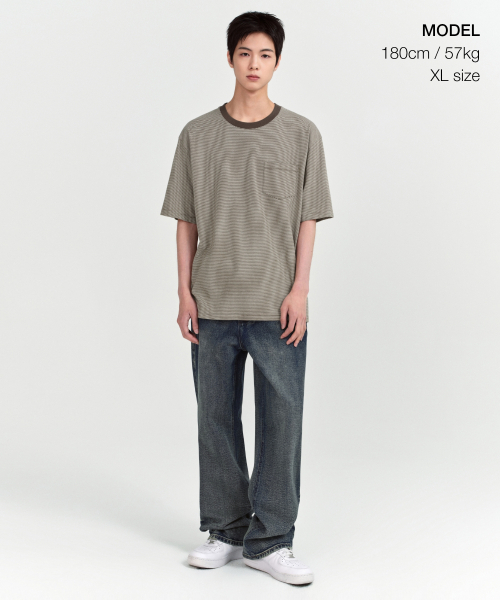 MUSINSA STANDARD（ムシンサスタンダード）の「マイクロストライプリラックスポケットTシャツ[ブラウン/ベージュ]（Tシャツ/カットソー・メンズ・その他・X-LARGE/MEDIUM/XX-LARGE/LARGE/XXX-LARGE/SMALL）」の2枚目の写真