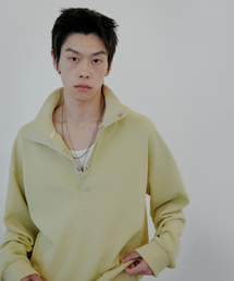 NUAKLE（ヌアクル）の「Half Neck Snap Sweatshirt_Yellow（スウェット・メンズ）」