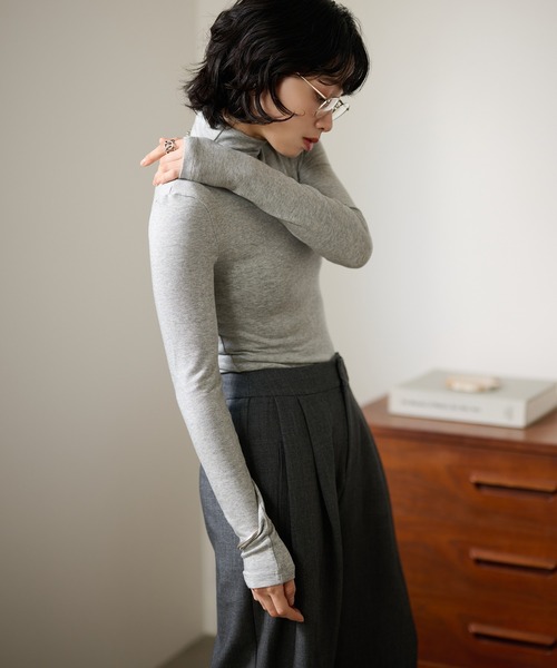 LAULEN(ローレン)の「cashmere blend high neck tops /カシミヤブレンドハイネック長袖トップス(Tシャツ/カットソー・レディース・ベージュ/グレー/アイボリー/ブラック・FREE)」の3枚目の写真