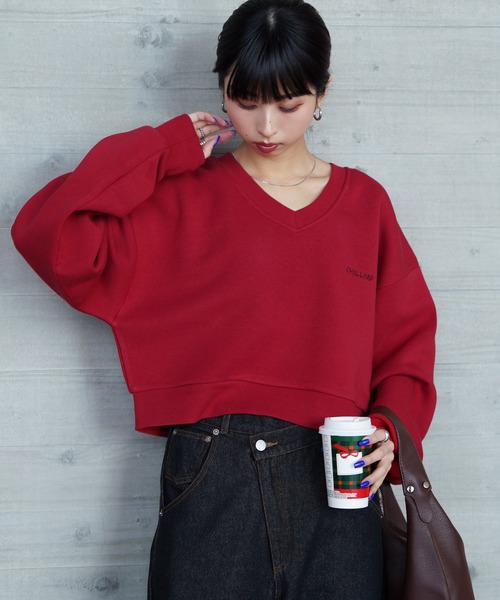 Chillfar(チルファー)の「Vネック刺繍ショート丈スウェット(スウェット・レディース・グレー/ネイビー系/ブラウン系/ブラック/オートミール/レッド・FREE)」の10枚目の写真
