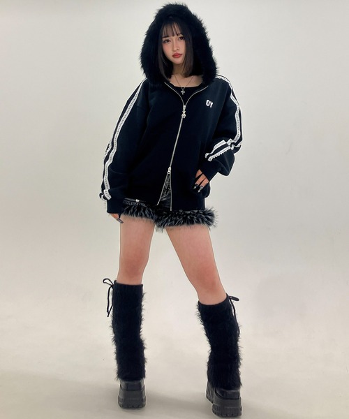 OY(オーワイ)の「『OY/オーワイ』LACE DOLLY FAUX FUR HOODIE ZIP UP/レースドリー ファーフードパーカー(パーカー・レディース・ブラック/グレー・M/L)」の22枚目の写真