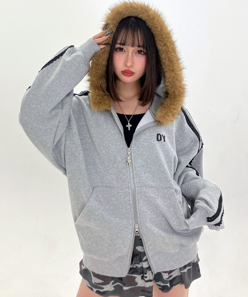 OY(オーワイ)の「『OY/オーワイ』LACE DOLLY FAUX FUR HOODIE ZIP UP/レースドリー ファーフードパーカー(パーカー・レディース・ブラック/グレー・M/L)」の13枚目の写真