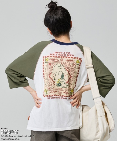 KRIFF MAYER Lady's Collection(クリフメイヤーレディースコレクション)の「【速乾・抗ピリング】スヌーピー刺繍チュニックT(Tシャツ/カットソー・レディース・オフホワイト/ブラック/オリーブ/サックスブルー/カラフル・MEDIUM/LARGE)」の5枚目の写真
