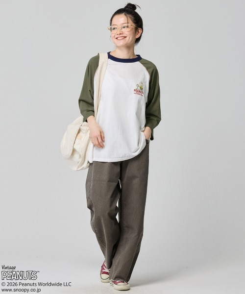 KRIFF MAYER Lady's Collection(クリフメイヤーレディースコレクション)の「【速乾・抗ピリング】スヌーピー刺繍チュニックT(Tシャツ/カットソー・レディース・オフホワイト/ブラック/オリーブ/サックスブルー/カラフル・MEDIUM/LARGE)」の7枚目の写真