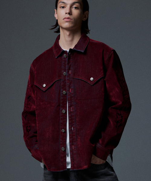 NOT4NERD(ノットフォーナード)の「N4ND Offshoot Velvet Like Denim Shirt - Red(シャツ/ブラウス・レディース・その他・MEDIUM/LARGE/X-LARGE)」の1枚目の写真