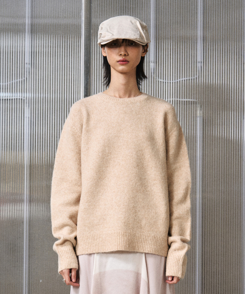 セール】ビショップウールアルパカクルーネックプルオーバーニット