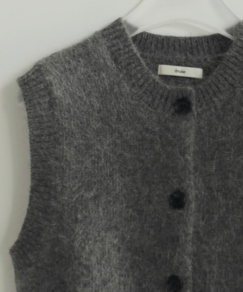 本日限定値下⭐︎anuke　Crewneck Botton Vest グレー アンヌーク Crewneck Botton Vest グレー 新品 Crewneck Botton Vest