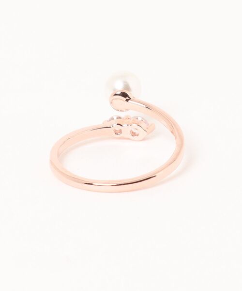 Cream dot.(クリームドット)の「パールとビジューが品良く映えるオープンリング(リング・レディース・ゴールド/ピンクゴールド/シルバー・ONE SIZE)」の8枚目の写真