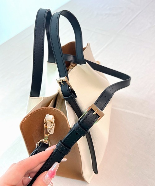 Q（キュー）の「ショルダーバッグ付き トート（トートバッグ・レディース・ライトブルー/アイボリー・ONE SIZE）」の6枚目の写真