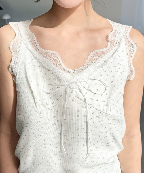 moment+（モーメントプラス）の「花柄プリントテレコリブフロントシャーリングリボンレースタンクトップ（タンクトップ・レディース・オフホワイト/ブラック/ナチュラル・M）」の10枚目の写真