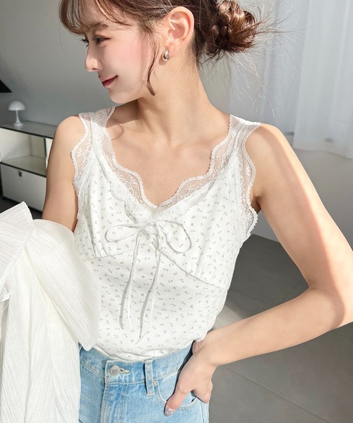 moment+（モーメントプラス）の「花柄プリントテレコリブフロントシャーリングリボンレースタンクトップ（タンクトップ・レディース・オフホワイト/ブラック/ナチュラル・M）」の19枚目の写真