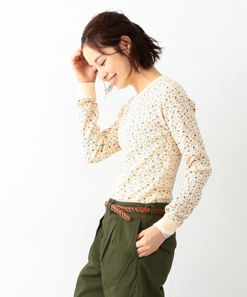 BEAMS BOY（ビームスボーイ）の「BEAMS BOY / フラワー プリント サーマル クルー（Tシャツ/カットソー・レディース・ホワイト/ナチュラル・ONE SIZE）」の8枚目の写真