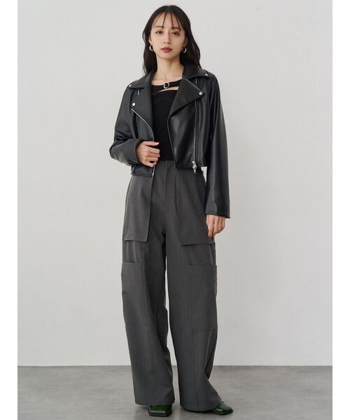 MURUA（ムルーア）の「コンパクトフェイクレザーライダースジャケット（ライダースジャケット・レディース・キャメル/ブラック・FREE）」の7枚目の写真