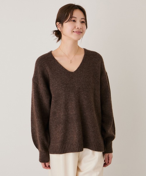 Jayro(ジャイロ)の「ヤクライクVネックニットプルオーバー(Tシャツ/カットソー・レディース・ライトグレー/ダークブラウン/ピンク/グリーン系その他・FREE)」の18枚目の写真