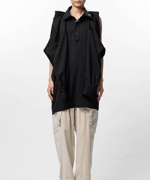 Maison MIHARA YASUHIRO(メゾンミハラヤスヒロ)の「Vest Combined Stripe Shirt Dress(ドレス・レディース・ベージュ/ブラック・36/38)」の8枚目の写真