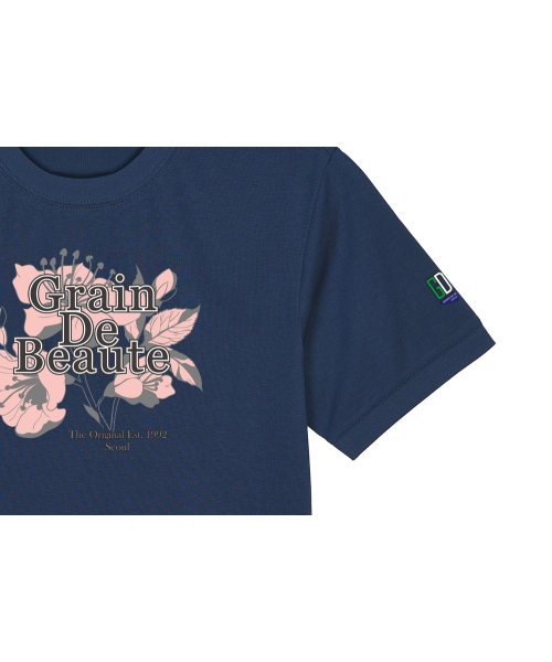 GRAIN DE BEAUTE（グランデボーテ）の「SIGNATURE T-SHIRT 03 [NAVY]（Tシャツ/カットソー・レディース・ネイビー・S/M/L/XL）」の5枚目の写真