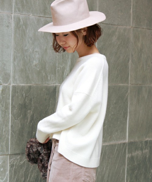 JOURNAL STANDARD(ジャーナルスタンダード)の「《追加》BIGシルエット クループルオーバー#(ニット/セーター・レディース・ホワイト/キャメル/ベージュ系その他/グレー・FREE)」の2枚目の写真