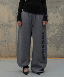 Lettering Wide Curved Jogger - Gray