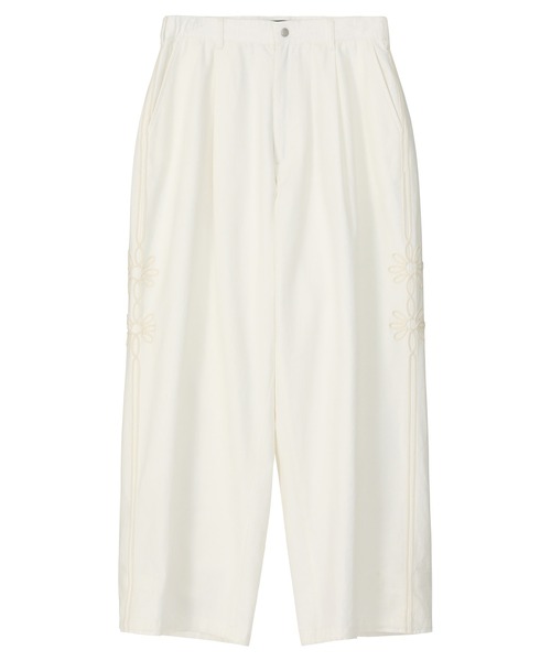ZUCCa(ズッカ)の「CORD EMBROIDERY BOTTOM / S(その他パンツ・レディース・ホワイト/ブラック/ブラウン・M size)」の11枚目の写真