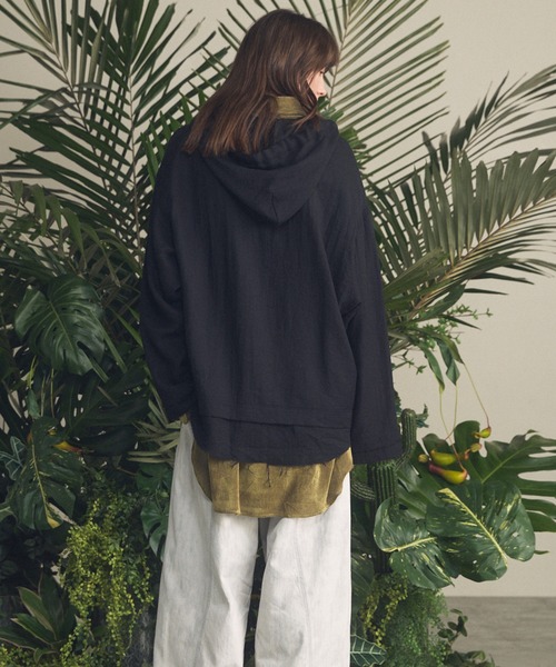 MAISON SPECIAL（メゾンスペシャル）の「《UNISEX》Deep Front Neck Prime-Over Mexican Shirt Hoodie/ディープフロントネックプライムオーバーメキシカンシャツパーカー【MAISON SPECIAL/メゾンスペシャル】（シャツ/ブラウス・メンズ・ブラック/チャコールグレー/ライトイエロー/オレンジ・0/1/2）」の9枚目の写真