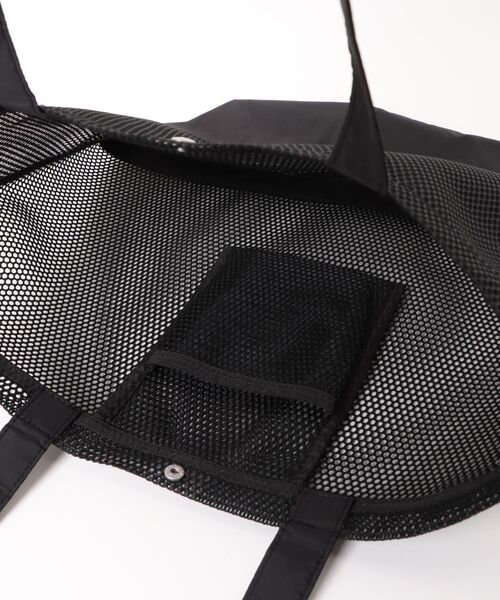 FRUIT OF THE LOOM(フルーツオブザルーム)の「EX MESH TOTE BAG L / メッシュ素材×ナイロン切り替え トートバッグ Lサイズ / カジュアル デイリー 大容量(トートバッグ・メンズ・ブラック/ベージュ/ネイビー/イエロー/ミント・FREE)」の6枚目の写真