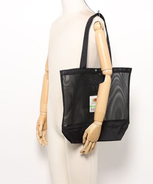 FRUIT OF THE LOOM(フルーツオブザルーム)の「EX MESH TOTE BAG L / メッシュ素材×ナイロン切り替え トートバッグ Lサイズ / カジュアル デイリー 大容量(トートバッグ・メンズ・ブラック/ベージュ/ネイビー/イエロー/ミント・FREE)」の15枚目の写真