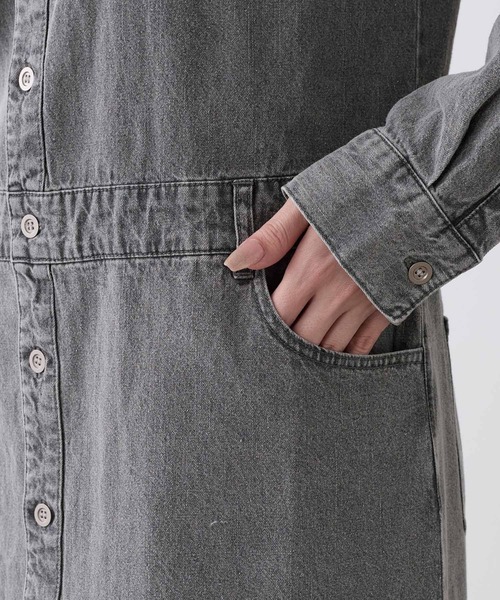 MICA&DEAL（マイカ＆ディール）の「【WEB限定カラーあり】デニムワンピース（ワンピース・レディース・ベージュ/ライトブルー/ブラック・FREE）」の7枚目の写真