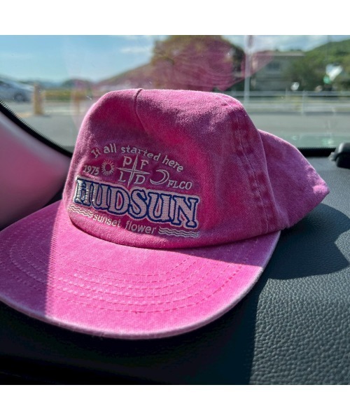Flugge(フラッジー)の「HUDSUN刺繍ピグメントキャップ(キャップ・レディース・ピンク・FREE)」の4枚目の写真