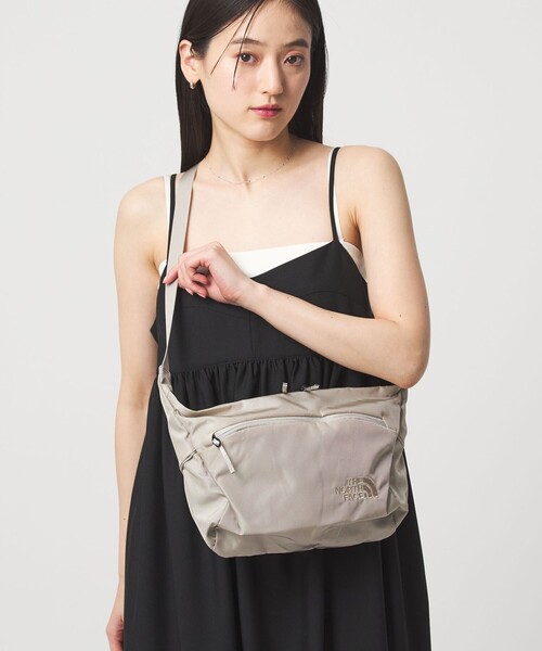 THE NORTH FACE(ザノースフェイス)の「<THE NORTH FACE>カペラ 5(5L)(ショルダーバッグ・レディース・ブラック/オフホワイト・FREE)」の20枚目の写真