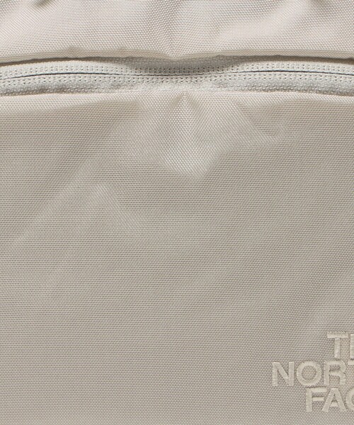 THE NORTH FACE(ザノースフェイス)の「<THE NORTH FACE>カペラ 5(5L)(ショルダーバッグ・レディース・ブラック/オフホワイト・FREE)」の5枚目の写真