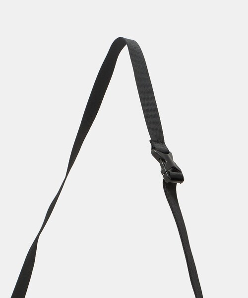 THE NORTH FACE(ザノースフェイス)の「<THE NORTH FACE>カペラ 5(5L)(ショルダーバッグ・レディース・ブラック/オフホワイト・FREE)」の8枚目の写真