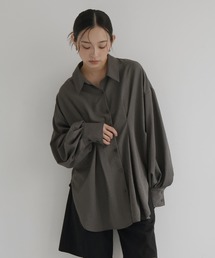 hellam（へラム）の「【hellam×HOTARU】合繊ウエストタックシャツ（シャツ/ブラウス）」