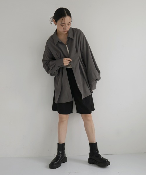 hellam(へラム)の「【hellam×HOTARU】合繊ウエストタックシャツ(シャツ/ブラウス・レディース・ベージュ/チャコール/アイボリー/ブルー・FREE)」の11枚目の写真