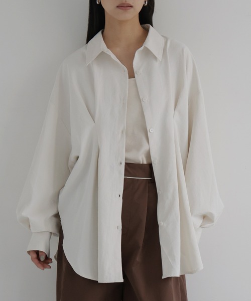 hellam(へラム)の「【hellam×HOTARU】合繊ウエストタックシャツ(シャツ/ブラウス・レディース・ベージュ/チャコール/アイボリー/ブルー・FREE)」の10枚目の写真