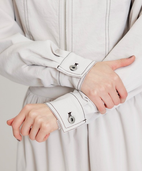 REDYAZEL（レディアゼル）の「【セットアップ可能】バイカラーステッチショートジャケット（スーツジャケット・レディース・ピンク/ネイビー/ベージュ・FREE）」の8枚目の写真