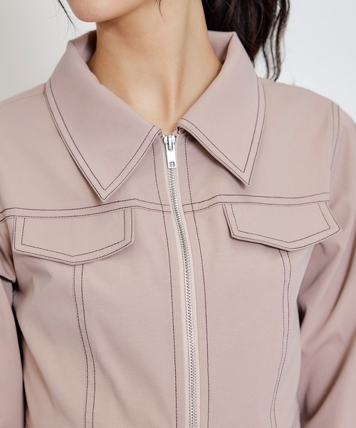 REDYAZEL（レディアゼル）の「【セットアップ可能】バイカラーステッチショートジャケット（スーツジャケット・レディース・ピンク/ネイビー/ベージュ・FREE）」の4枚目の写真