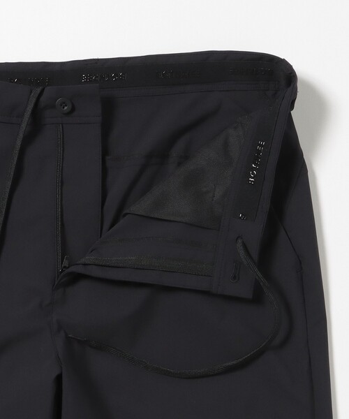 BEAMS GOLF(ビームスゴルフ)の「B.G.THREE /〈MEN〉 ALL-TIME ストレッチ ゴルファーズ ショーツ(撥水)(LV.2)(その他パンツ・メンズ・ブラック/ネイビー・MEDIUM/SMALL/X-LARGE/LARGE)」の4枚目の写真